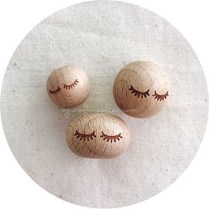 Beech Wood Engraved Beads (EYELASHES) - CHOOSE A SIZE - 5 beads