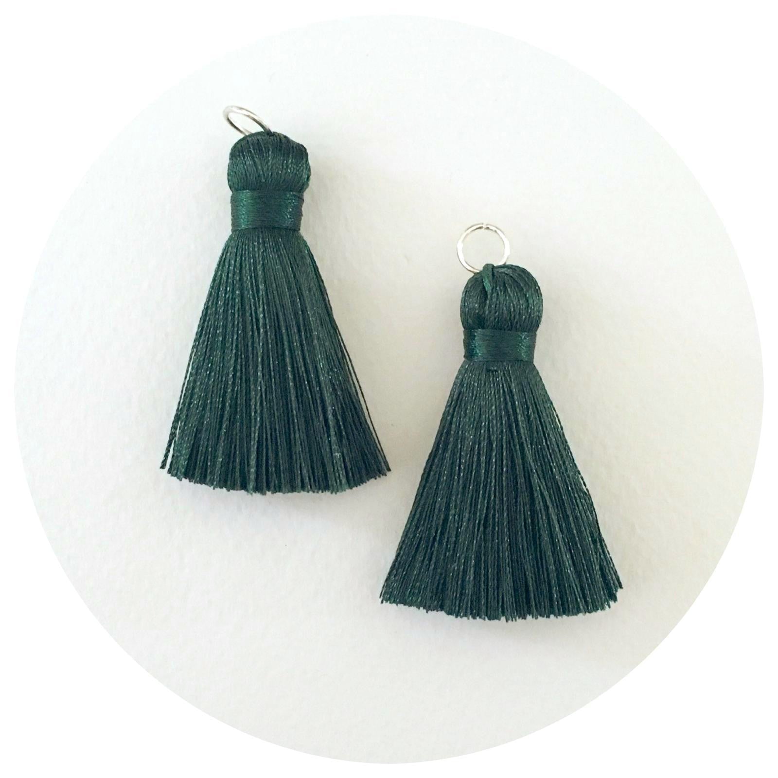 40mm Silk Tassels - Forest Green - 2pack - 8719