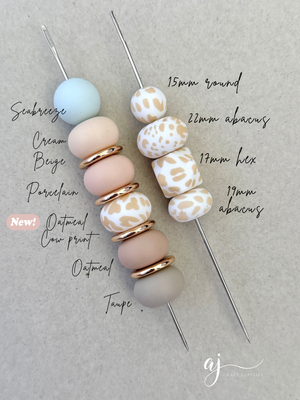 Oatmeal Cow Print - 15mm round Silicone Beads - 10 Beads