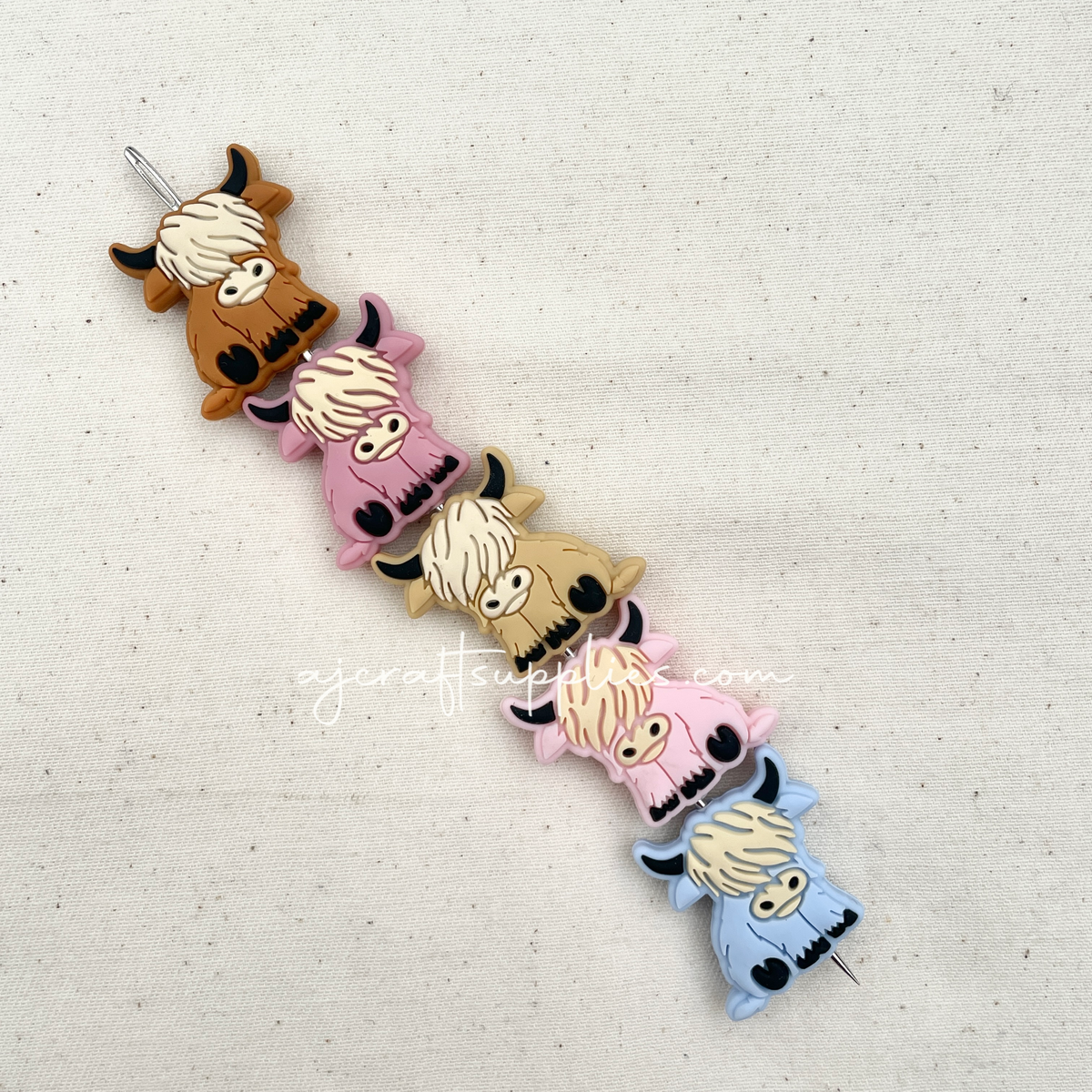 Highland Cow Silicone Beads - Choose Your Colour - 2 beads