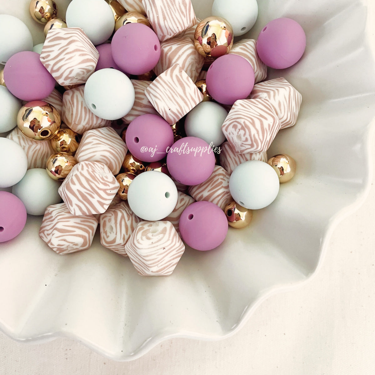 Nude Zebra Print - 15mm round - 10 beads