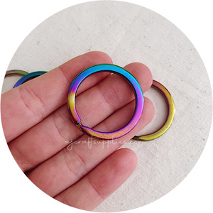 30mm Round Split Ring Keyring - Rainbow - 5 rings