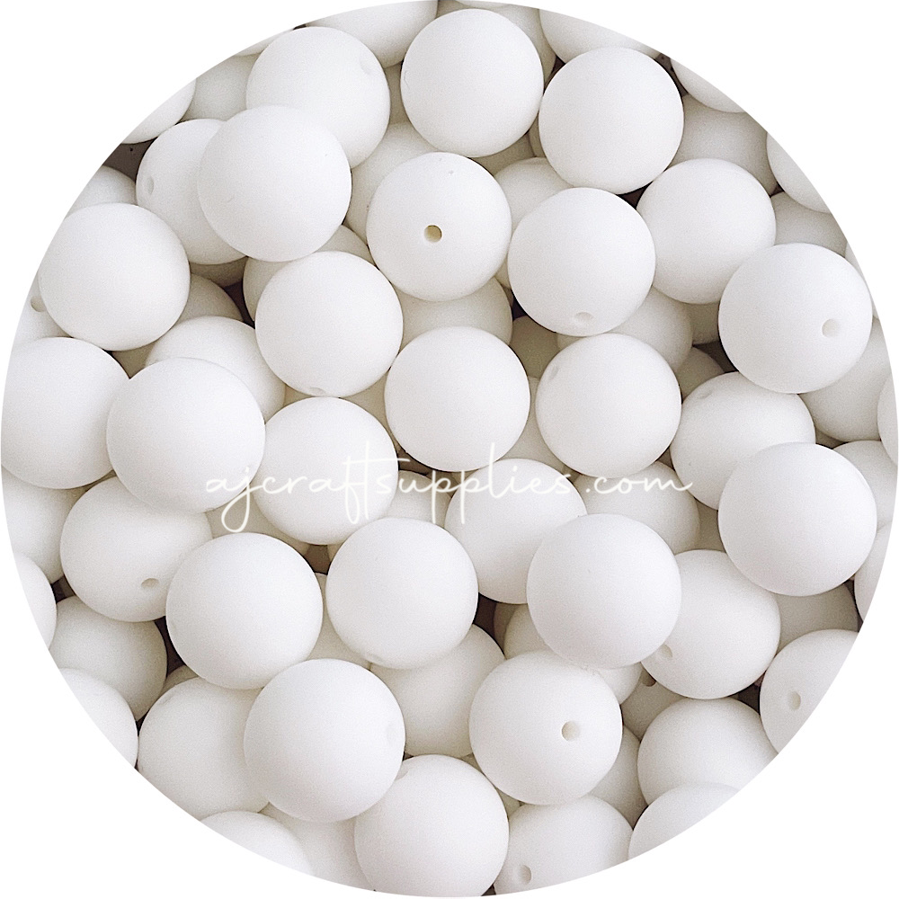 Snow White - 19mm round - 5 Beads