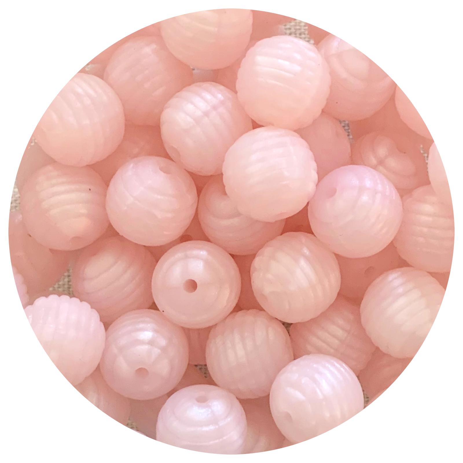 Pearl Blush - 15mm round Beehive - 5 Beads