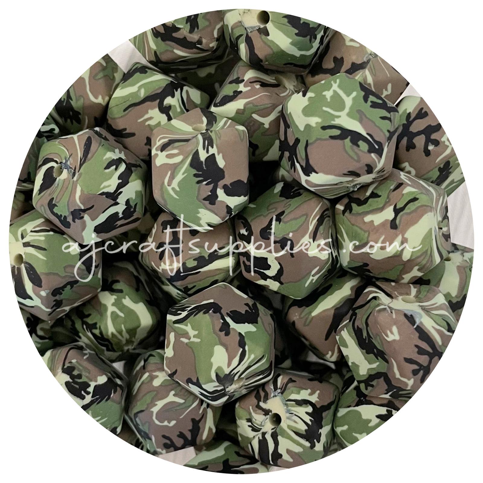Green Camo - 17mm hexagon - 10 beads