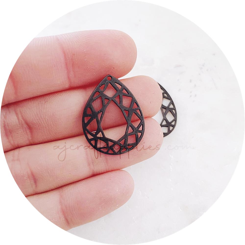 Geometric Teardrop Metal Charms - Black - 2 pcs - D851