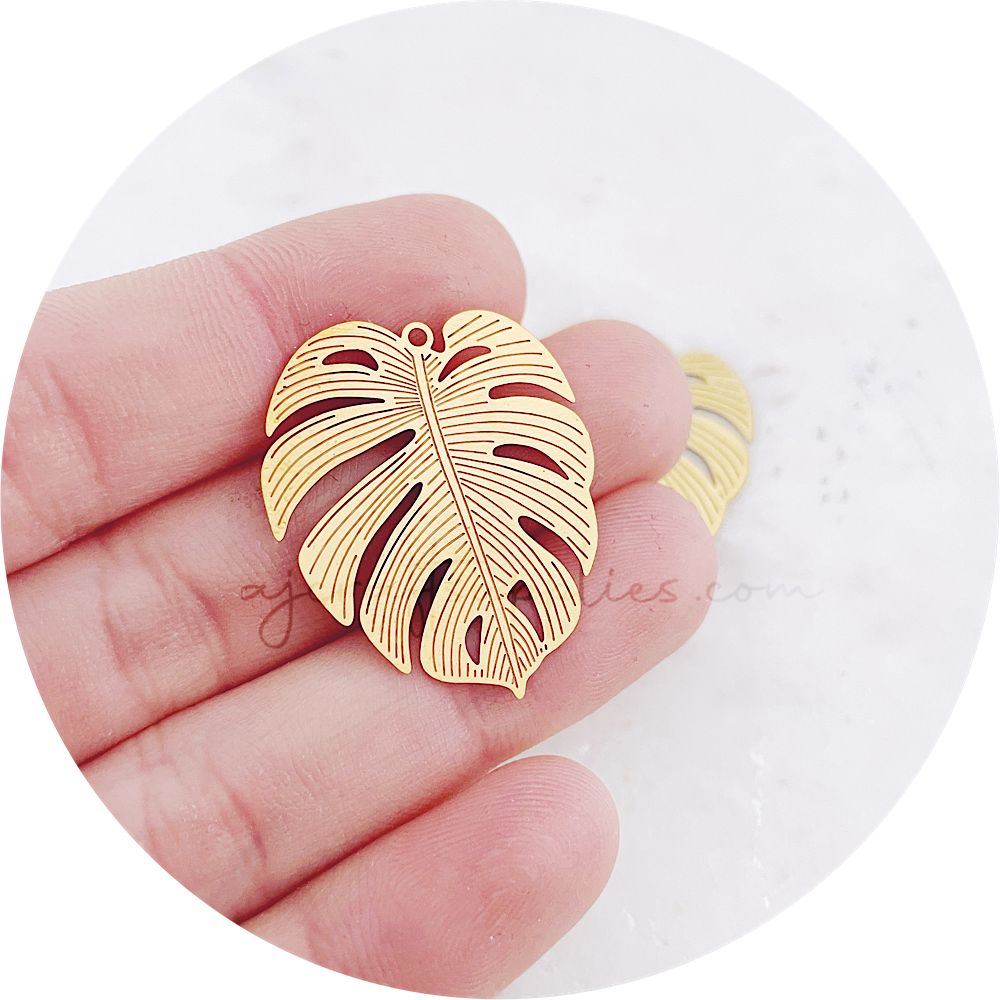 60mm Monstera Leaf Charms - Raw Brass - 2 pcs - D1673