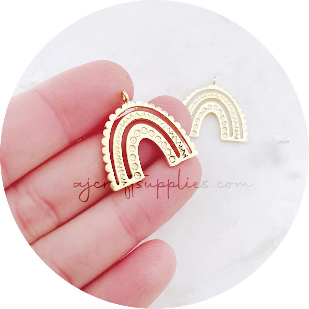Boho Rainbow Charm - 1 loop - Raw Brass - 2 pcs - N1471