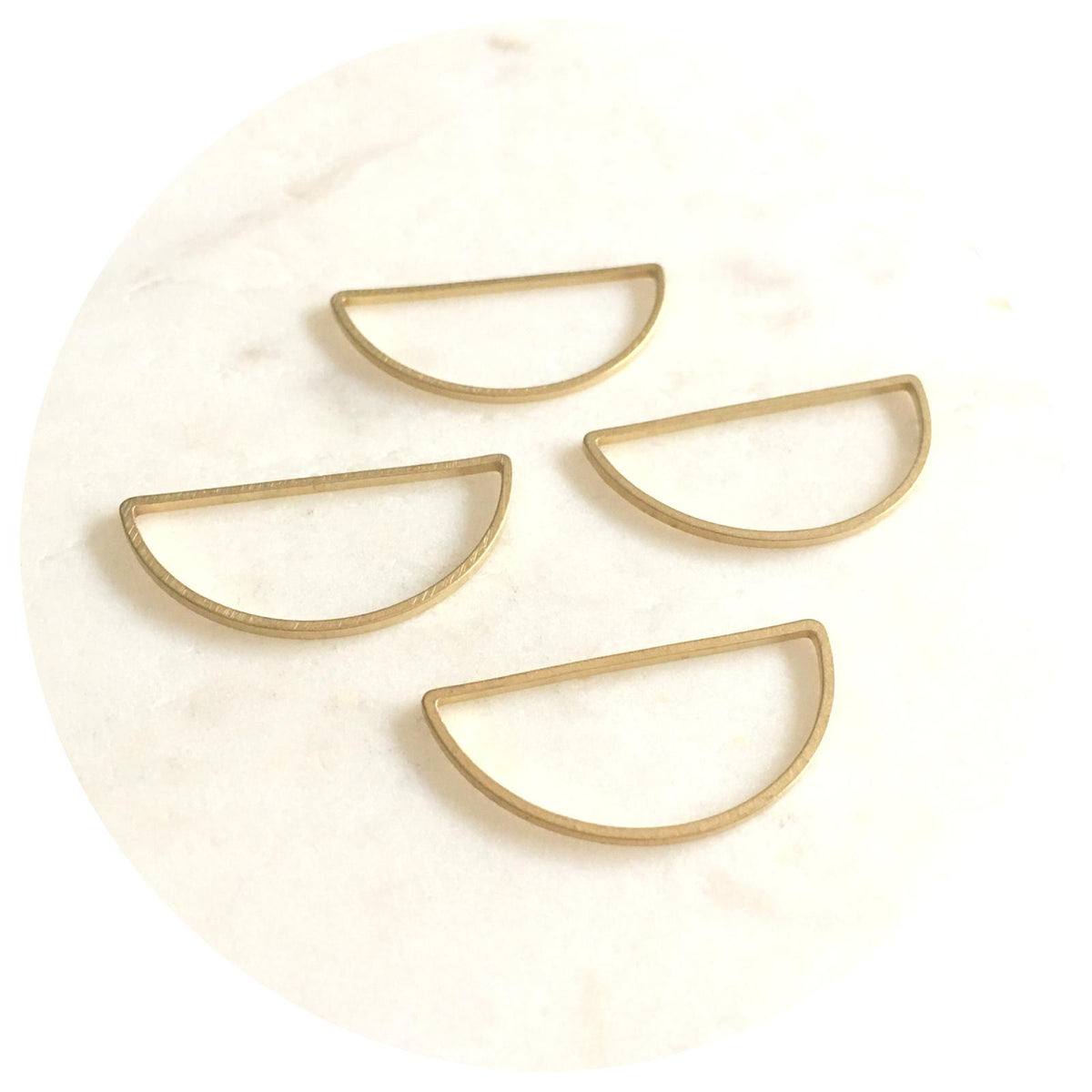 30mm x 15mm Open Half Circle Connector - Raw Brass - 2 pcs - D1280