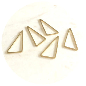 30mm Asymmetrical Triangle Connector - Raw Brass - 2 pcs - BS1146