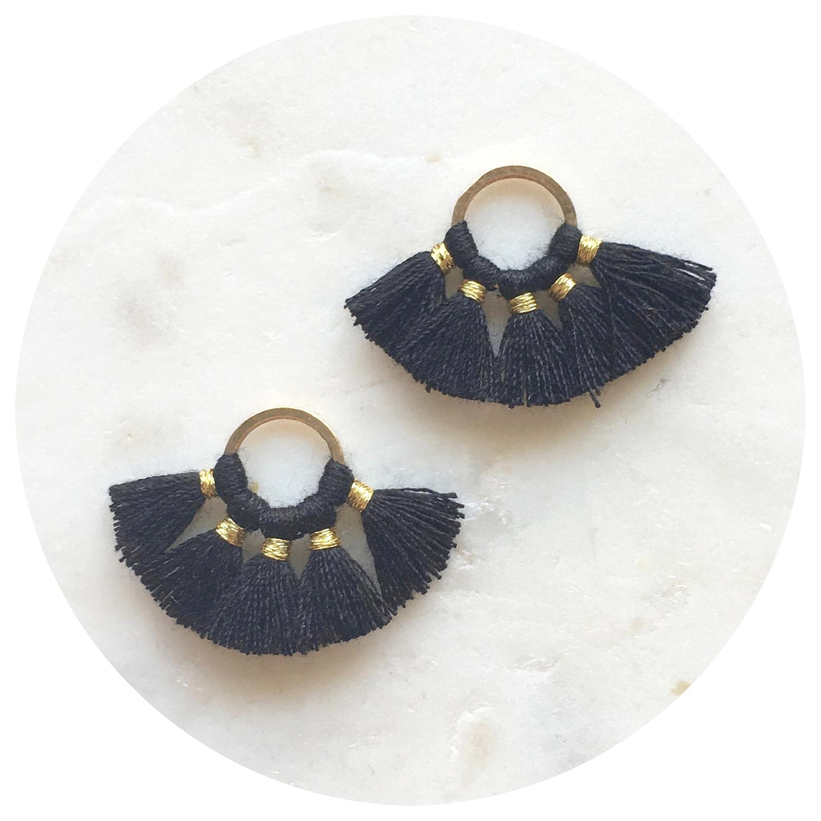 Mini Fan Cotton Tassel - Jet Black - 2 pcs - 12103