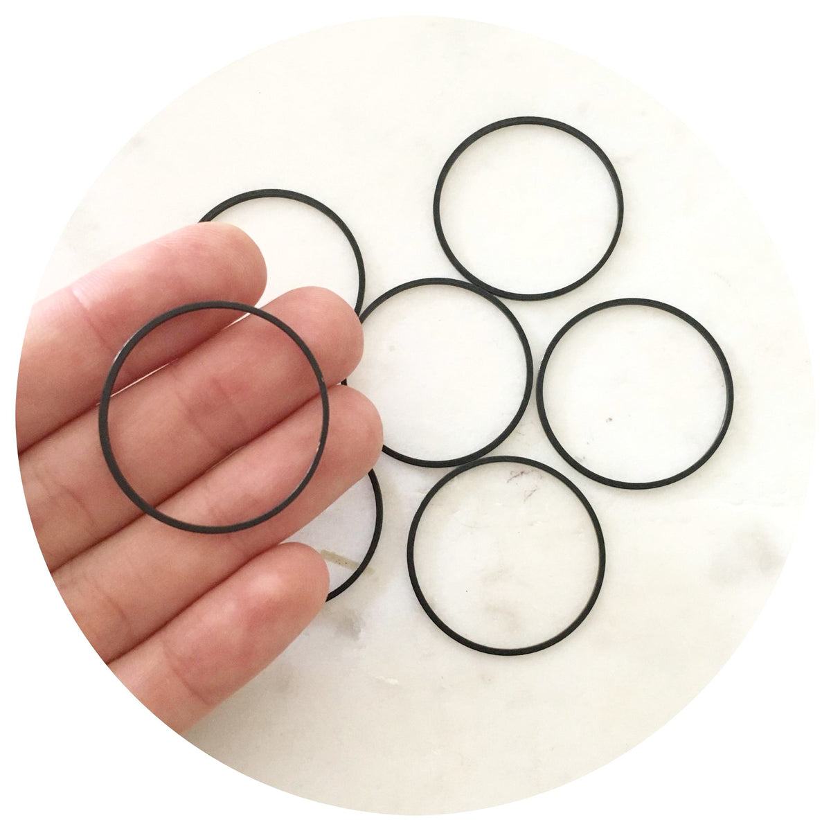 30mm Open Circle Connector - Black - 2 pcs - BS1089 S182