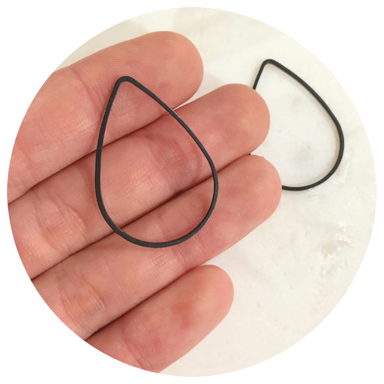 32mm Open Teardrop Connector - Black - 2 pcs - BS1137 S178