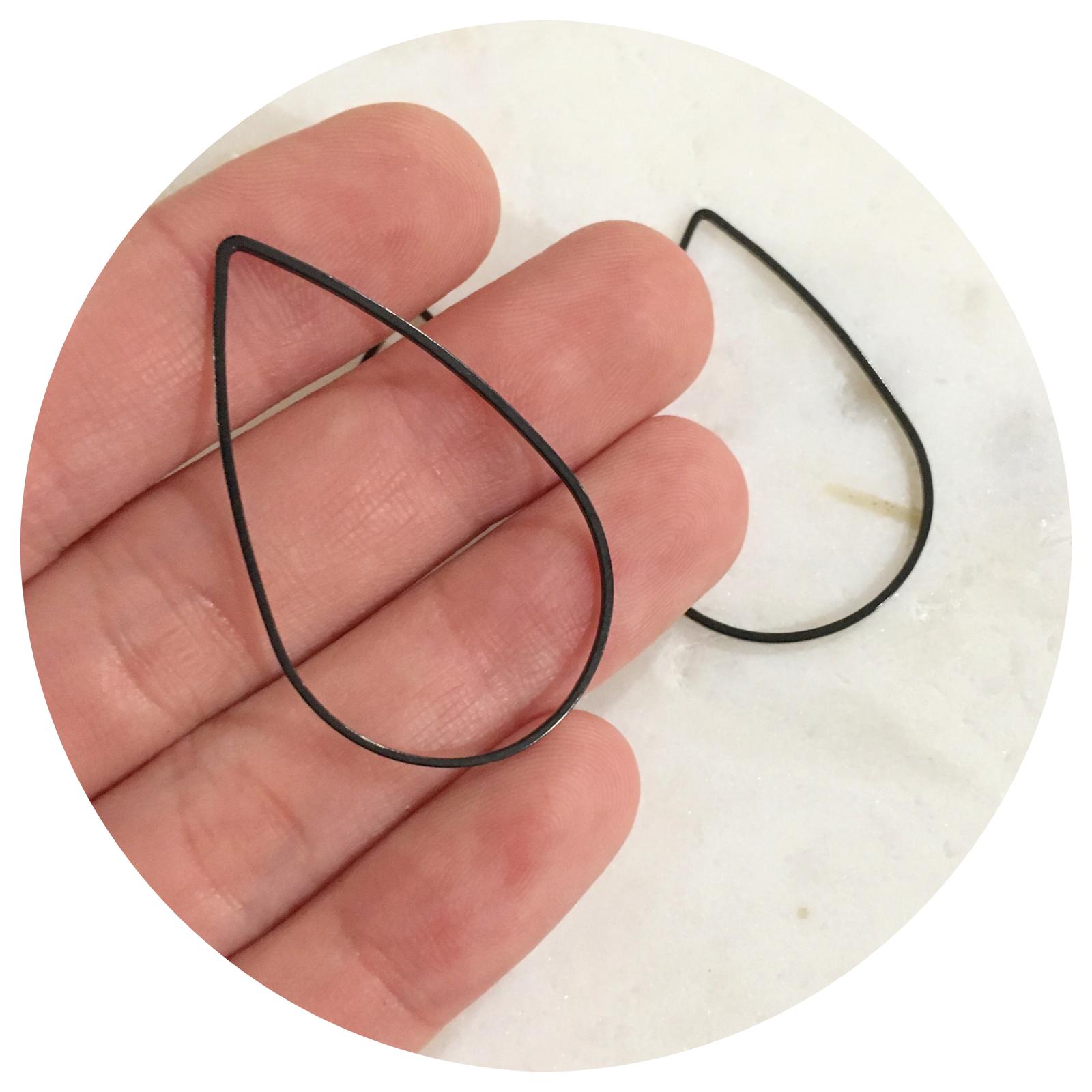 38mm Open Teardrop Connector - Black - 2 pcs - BS1127 S548