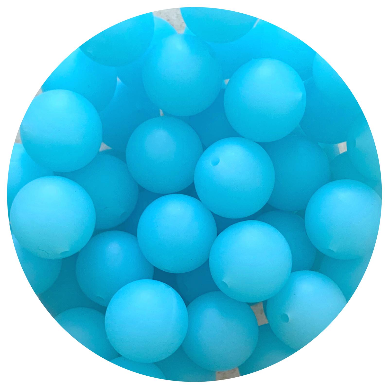 Ice Blue - 19mm round - 5 Beads