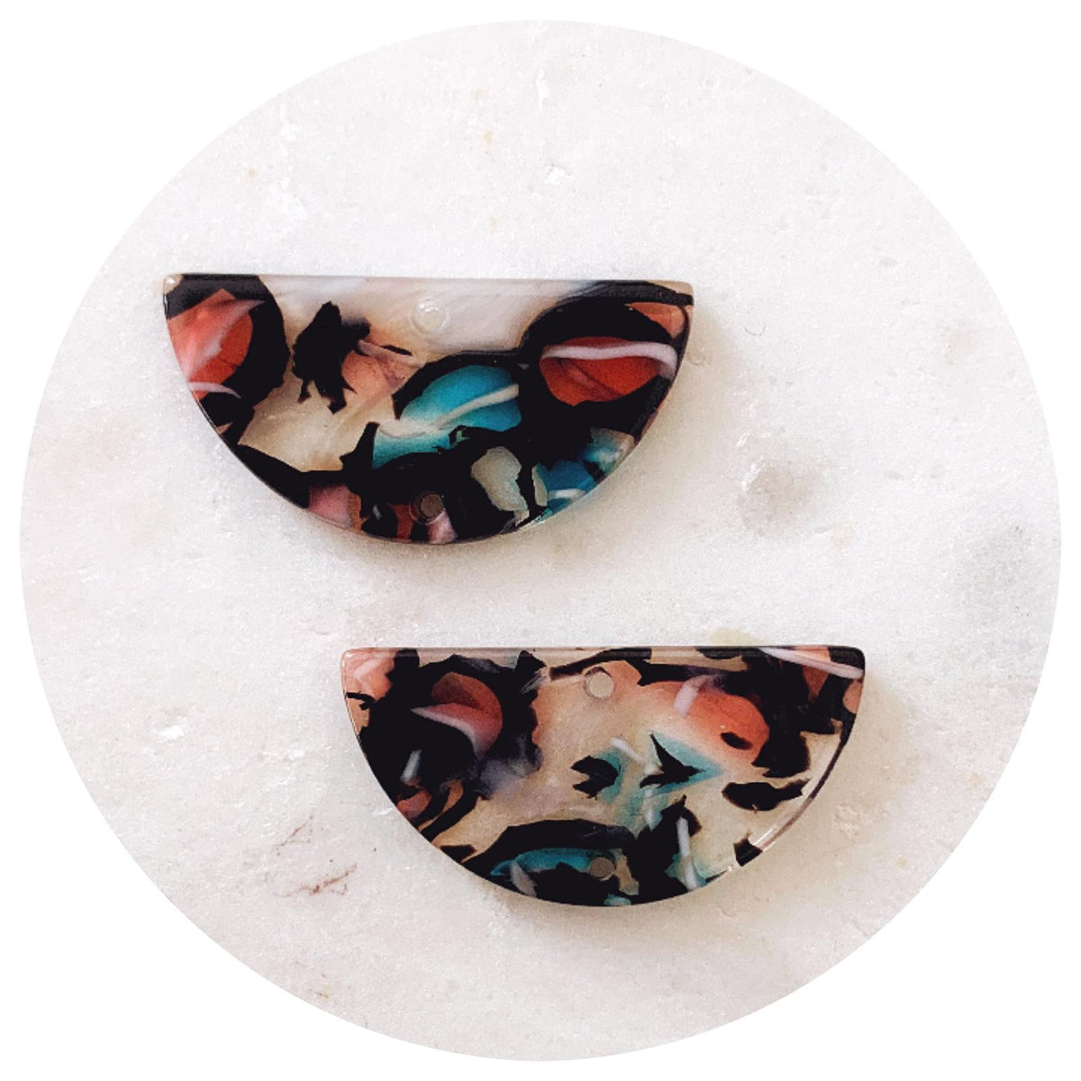 Acrylic Connectors - Half Circle - 2 Holes - 2pc