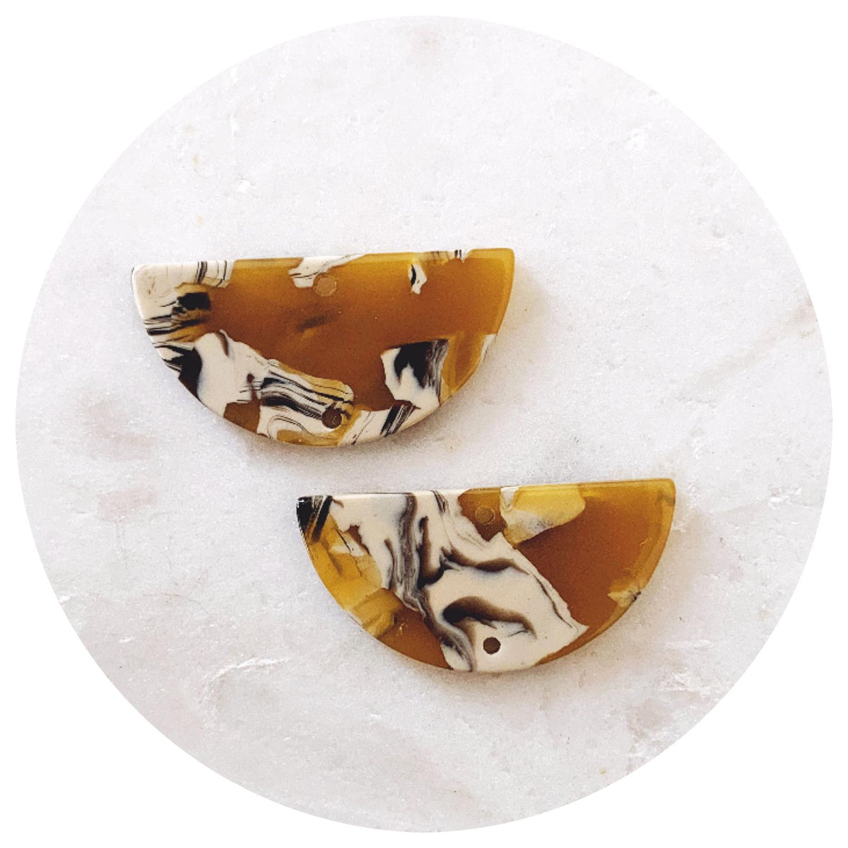 Acrylic Connectors - Half Circle - 2 Holes - 2pc